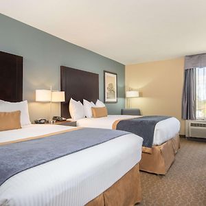 Queen Room Mobility accessible